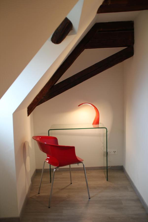 A L'Ill - Apparts & Studios Strasbourg Hyper Centre エクステリア 写真